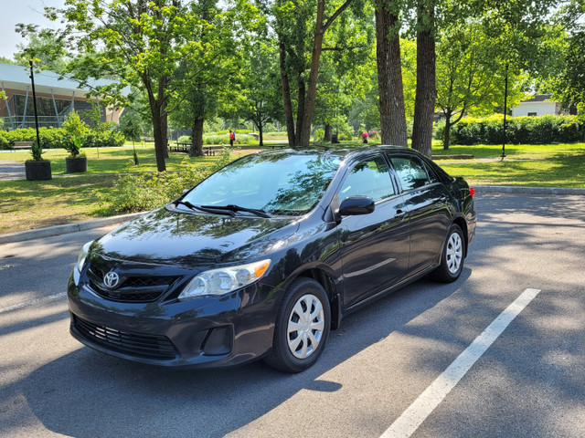 Toyota Corolla 2012 CE, Automatique avec Air, Propre dans Autos et camions  à Ville de Montréal