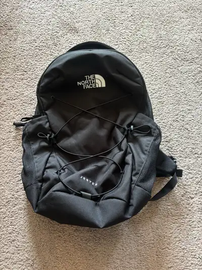 Originally $99.99(Cad) Selling for $60.00(Cad) Cash only - Pick up in Bonnie Doon area. Small stain...