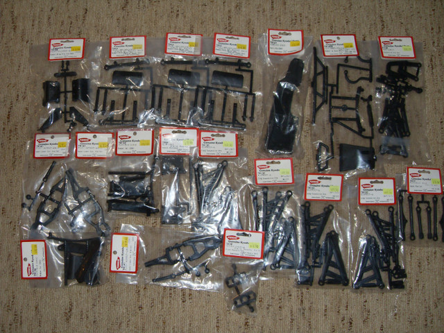 RC Kyosho 1/10 Vehicle Parts, TR-15, ZX-5, DBX, DRX, DST ... in Hobbies & Crafts in Markham / York Region - Image 3