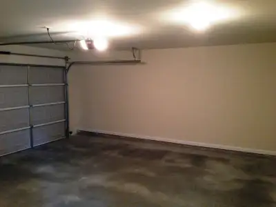 300 SQFT storage space on 401/Black Creek for rent. It is a 14' X 22' single garage, always for stor...
