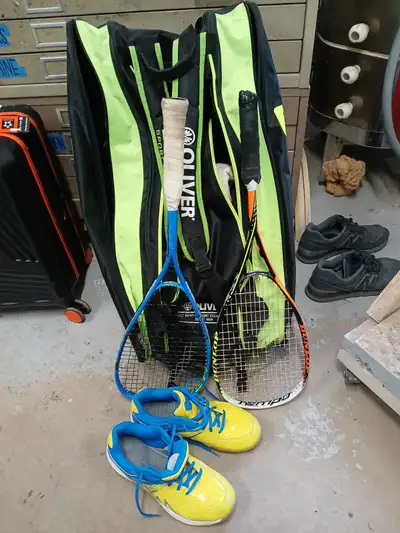 Barely Used Squash Gear - Dunlop and Head Rackets, Victor AS36 shoes, Oliver Bag