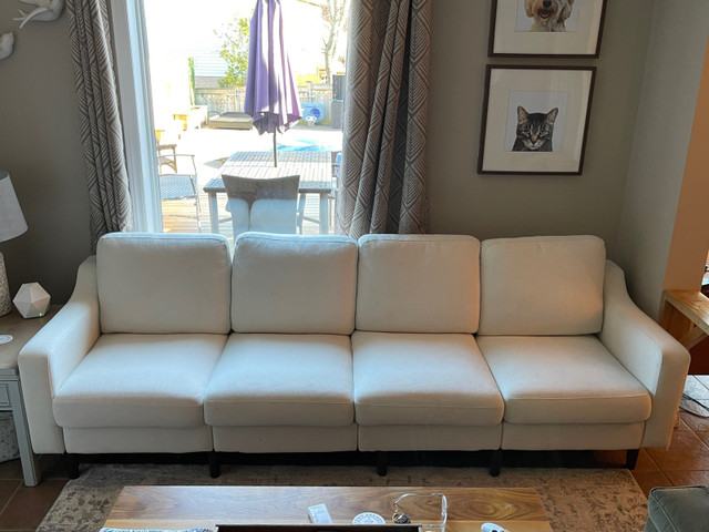 Cozey couch in Couches & Futons in Kawartha Lakes