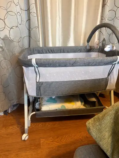 Smoke free, pet friendly home. Located in orillia. Next to bed bassinet, mattress cover x2 and 4 bas...