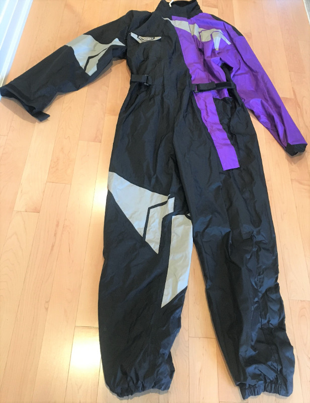 Fieldsheer motorcycle rain suit, 85377 size XXL, like new in Men's in Oakville / Halton Region