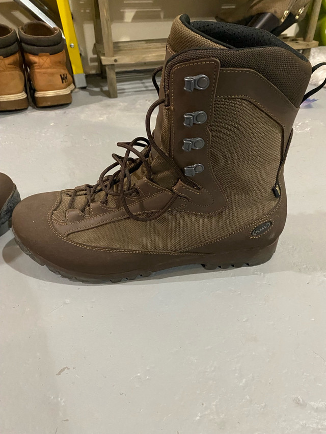 AKU 11.5 Men’s Boots in Men's Shoes in Trenton - Image 2