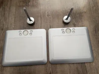 Both in working condition. Connecting cables included. $10 each Pick up in Mahogany SE