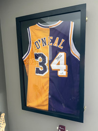 Shaquille Oneal signed LA jersey with Beckett 