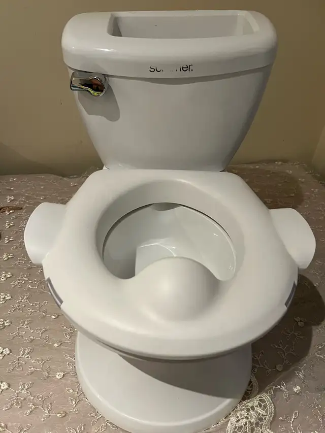 potty training & toilet seat in Bathing & Changing in Ottawa - Image 3