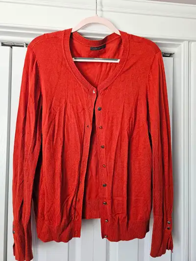 Top (long-sleeved), View more