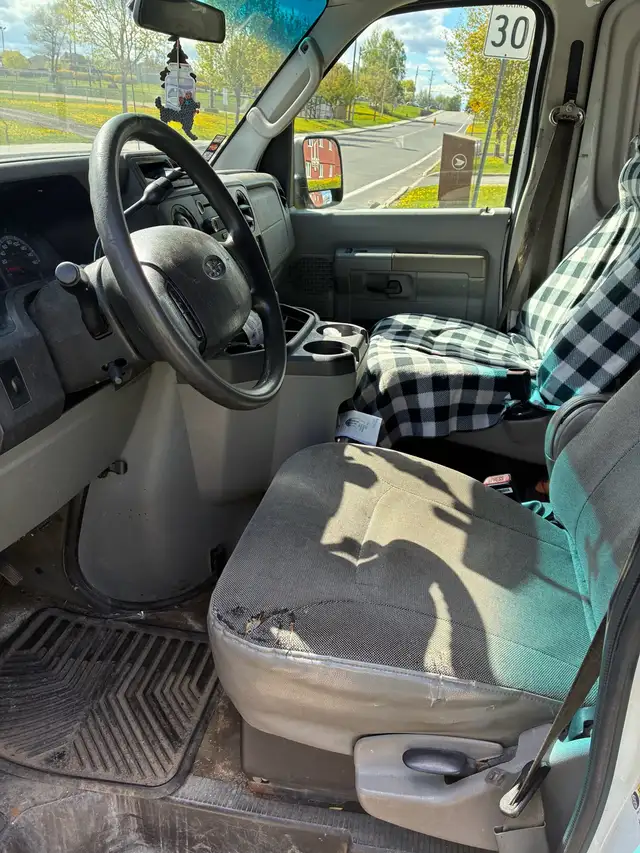 Ford e-350576493227847854082