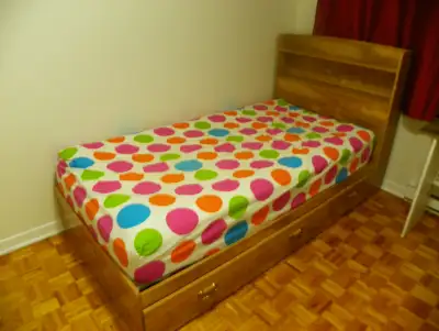 Lit simple avec le matelas, View more