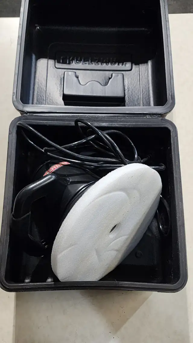 Like New Buffer Polisher “Craftsman” in Power Tools in Kitchener / Waterloo - Image 5