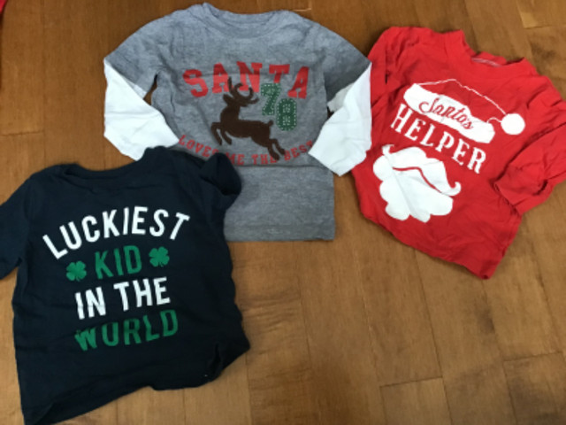 CHRISTMAS HOLIDAY SIZE 2T SHIRTS FLEECE SANTA - 1 ST. PATRICK’S in Clothing - 2T in Peterborough - Image 3