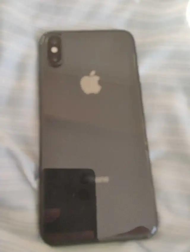 iPhone XS 256gb 100% in Cell Phones in Markham / York Region - Image 5