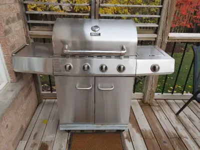 BBQ for Scrap Metal. Will arrange curbside pickup in Activa/Max Becker area of Southwest Kitchener.