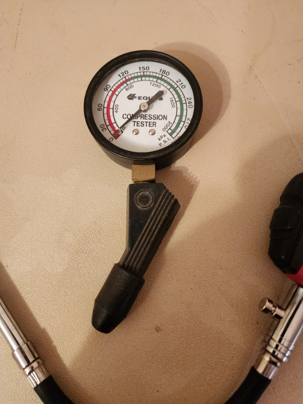 Digital Tire Gauge and Compression Tester in Hand Tools in Edmonton - Image 3