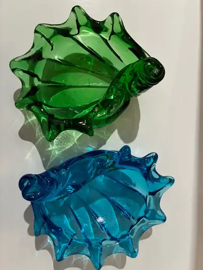 Pair of Chalet glass art Whimsey shell shaped dish, View more
