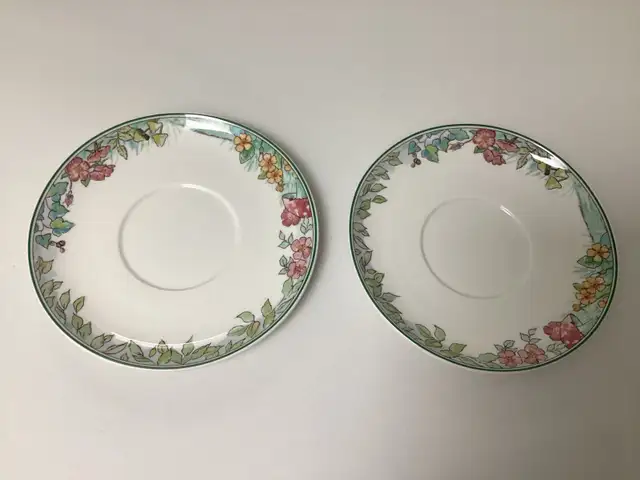 Villeroy & Boch winter themed mugs, plates, trinket/candy boxes in Kitchen & Dining Wares in Mississauga / Peel Region - Image 9