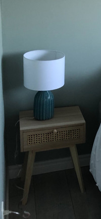2 small bedside tables 