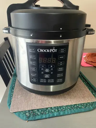 *Never used!*Crockpot brand instapot/slow cooker, View more