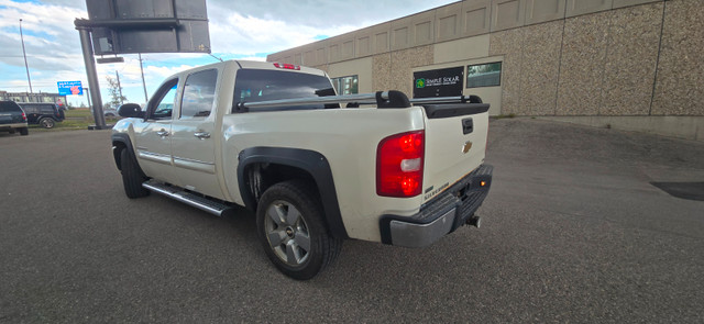 2010 Chevy Silverado K1500 LTZ 4x4 in Cars & Trucks in Calgary - Image 2