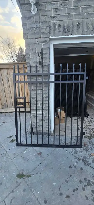 Galvanized steel fence gate  5' wide 6' height. With post, View more