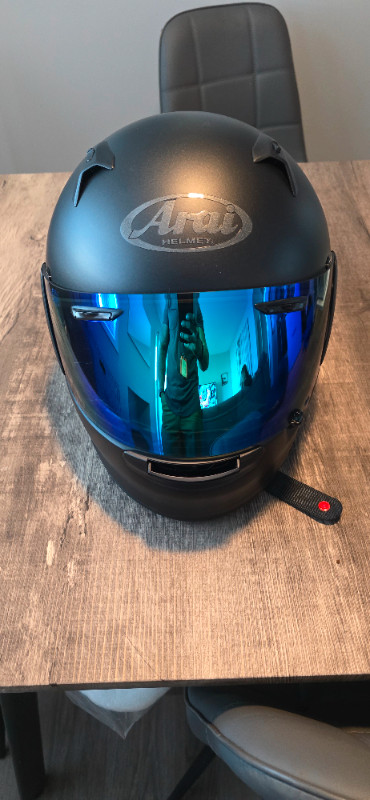 Arai Regent X motorcycle helmet XL size. in Motorcycle Parts & Accessories in Fort McMurray