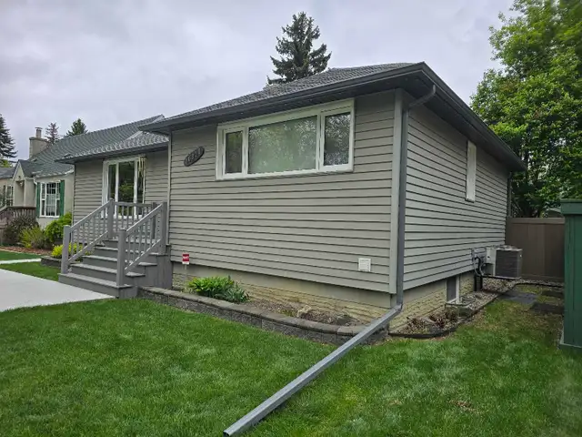 Eavestrough 65702476304770123