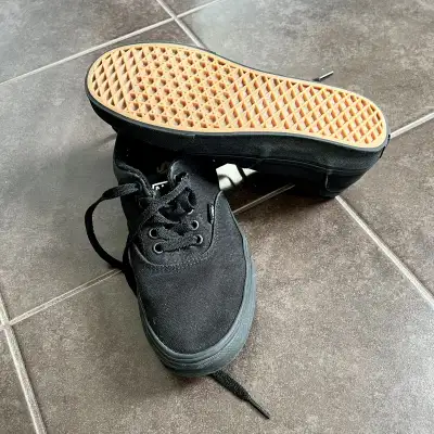 Black vans size 8, View more