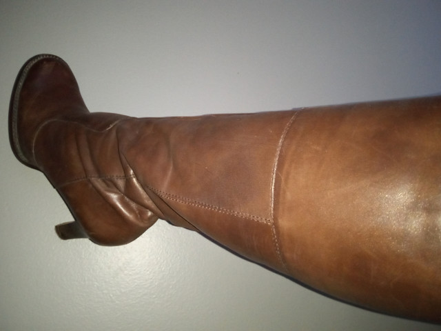 Fall leather boots in Women's - Shoes in Ottawa - Image 3