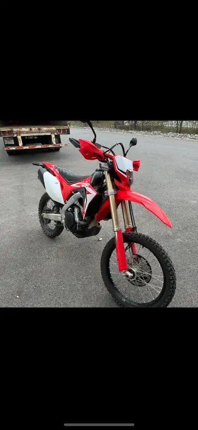 Honda crf450L 2019 3000km etat neuf!! Plaquer pour route 5146036544
