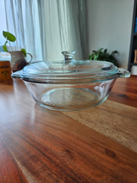 2 Quart Round Clear Glass Casserole Dish