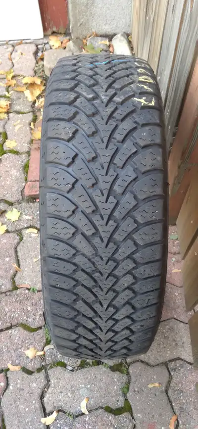 GOOD YEAR--2 USED NORDIC WINTER TIRE 225/60/17