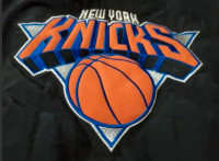 Early 2000's Reebok New York Knicks jacket mens XXL