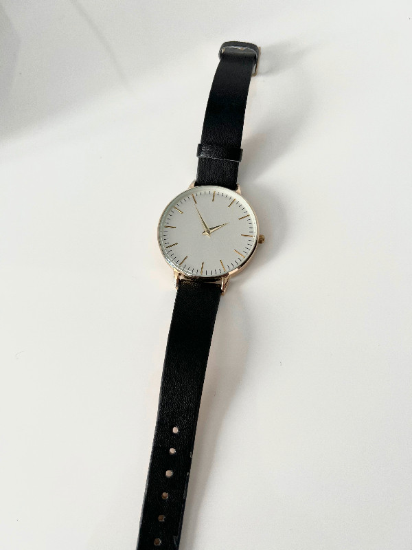 ALDO Black Strap Watch dans Bijoux et montres  à Longueuil/Rive Sud