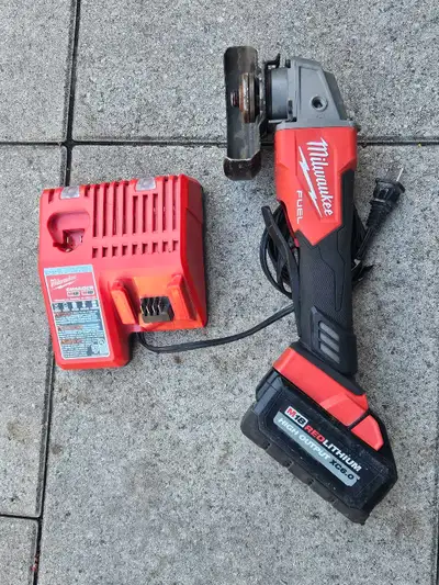 Milwaukee M18 Fuel Grinder + 6.0 High output Battery & Charger, View more