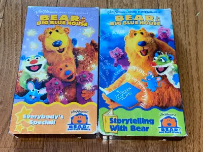 Price is for the pair...one has different box than the episode noted on tape...assume tape is correc...