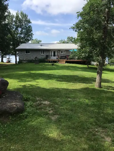 Aug 1st 2025 Taking applications. With appointment only. UNFURNISHED. Spacious Waterfront Upper Leve...
