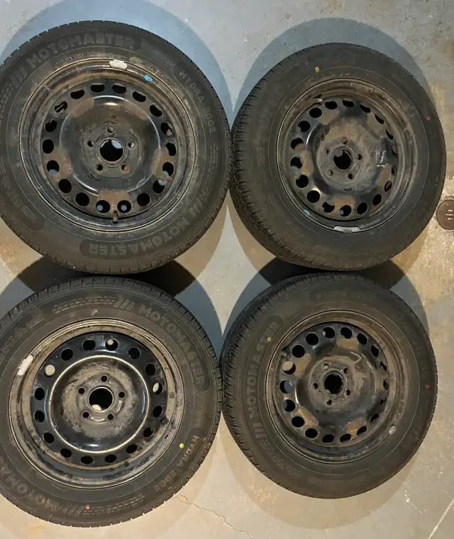 4 Motomaster Hydra Edge 95/65 R15 on rims 5x105mm bolt pattern in Tires & Rims in Ottawa - Image 6
