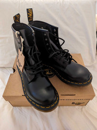 Dr Martens 1460W size 8 NEW