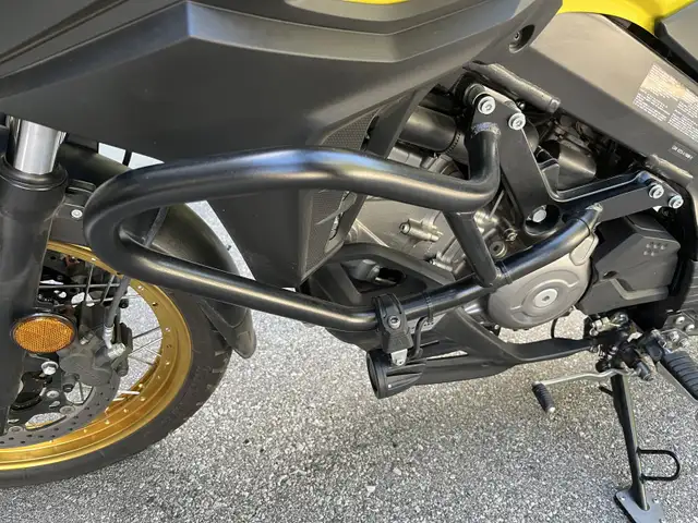V-Strom 650 2023 Suzuki. Dual Sport in Other in Kitchener / Waterloo - Image 5