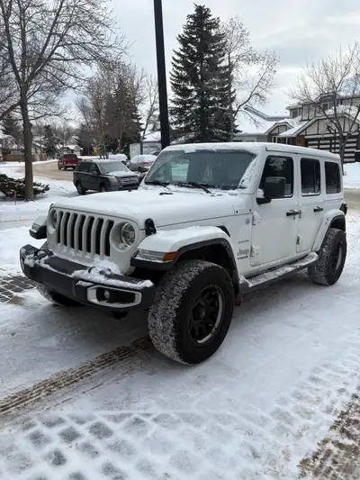 Selling my well maintained 2020 Jeep Wrangler Sahara Unlimited. Fully loaded with Black leather inte...