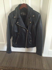 Woman’s leather bike jacket 