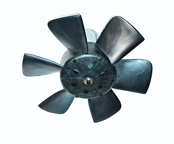 VW/Audi Engine Cooling Fan Assembly in Other Parts & Accessories in St. Catharines - Image 2