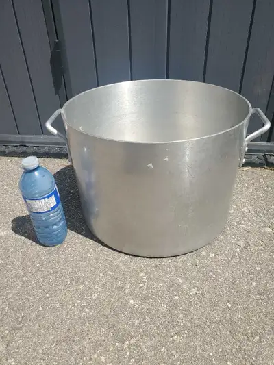 26 QUARTS 24.6 LITERS ALUMINUM STOCK POT, View more