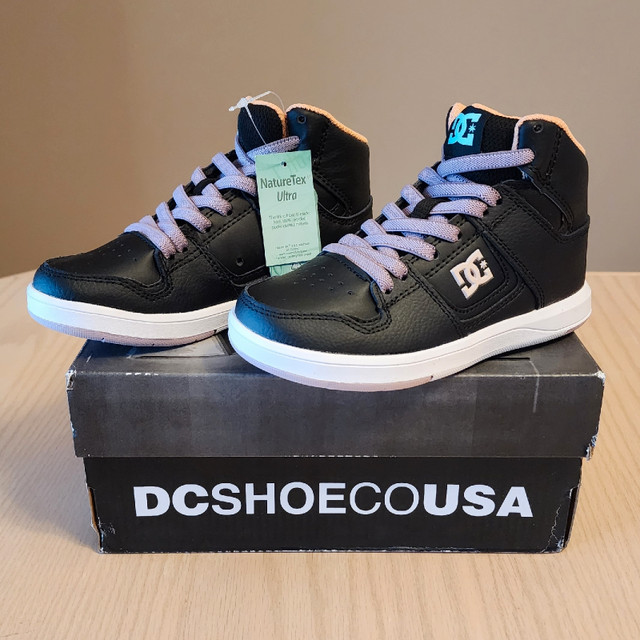 DC hi-top sneakers girls size 12 in Kids & Youth in Prince George - Image 2