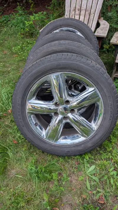 Set of 4 General Tire Grabber Tires and Rims, all season tires. Size 265/50/ R20, bolt pattern 5X5.0...