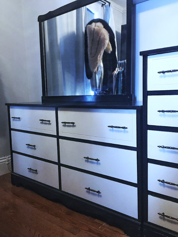 Black & White Stylish Antique Dresser -100% Solid Wood, Canadian in Dressers & Wardrobes in Ottawa