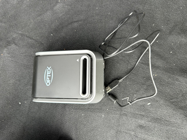 Optex- USB - Digital Scanner for 35 mm slides  in Cameras & Camcorders in Mississauga / Peel Region - Image 4