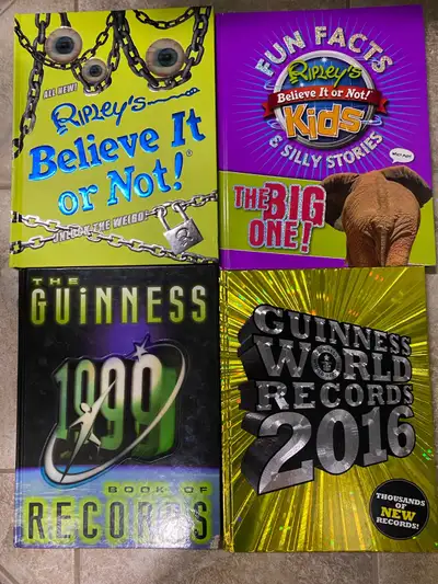 Ripley’s (2) & Guiness (2) book bundle